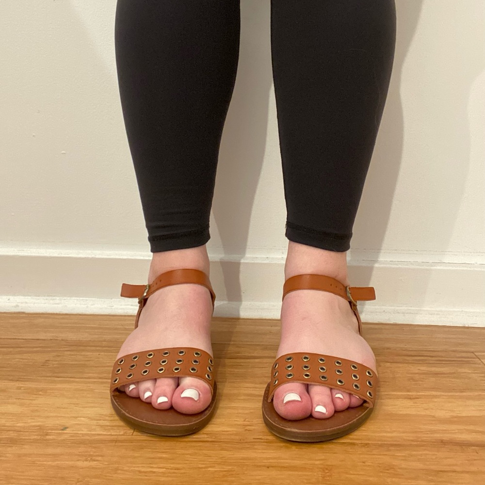 Steve Madden Brown Grommet Sandals